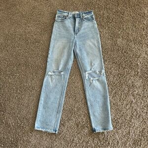 Abercrombie The 90s Straight Ultra High Rise Jeans